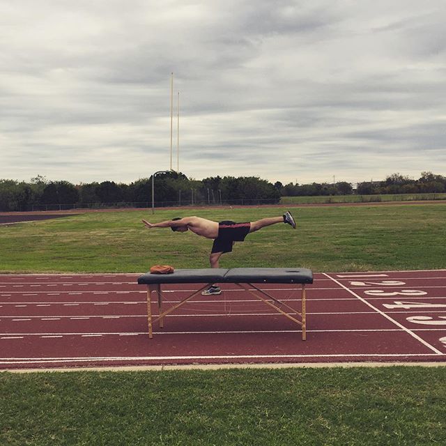  Rant: I don't understand how massage therapist don't test and rest movement. If you are a therapist working on athletes and don't - get with it. "General" massage won't work 100% of the time. You are wasting the athlete's time and money. ...and end rant. #evolve #track #strengthandconditioning #strength #performance #performancetherapy 